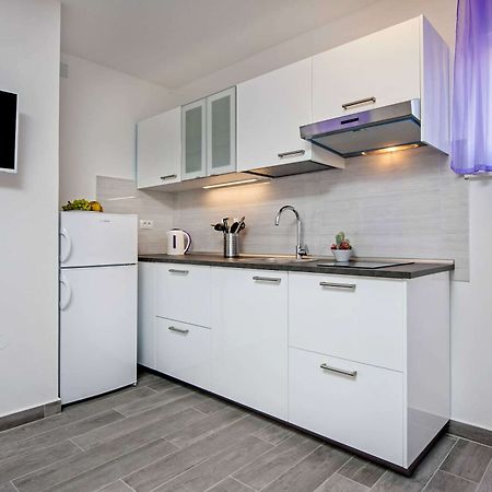 Apartment And Studio Tereza Rovinj Exteriör bild